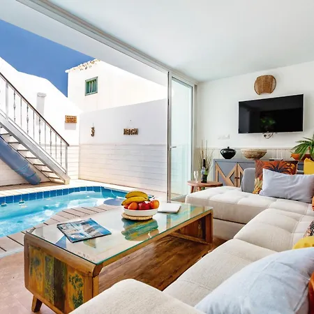 The House - Location - Private Plunge Pool - Roof Terrace - 100m To Holiday home